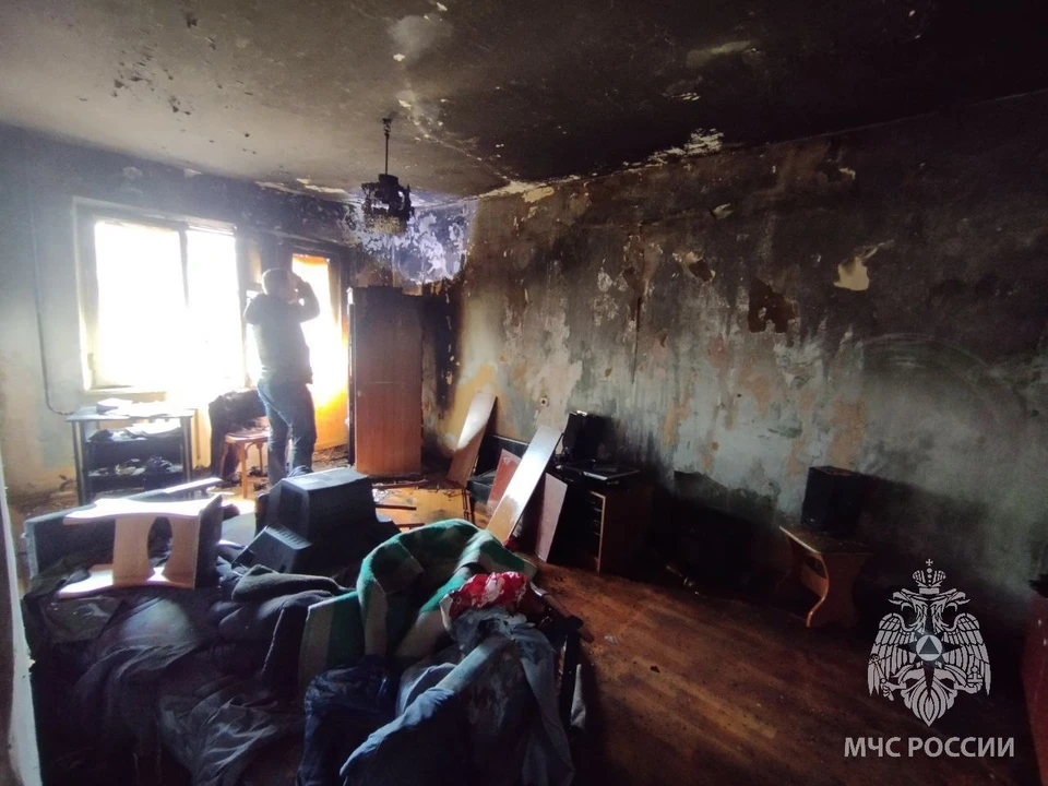 В Иркутске на улице Декабрьских Событий на пожаре погиб мужчина