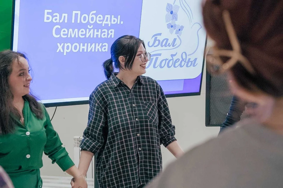 На днях ребята приступили к репетициям вальса, берлинской польки, фокстрота