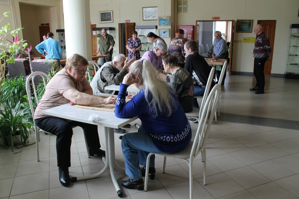 Подобные встречи во Дворце ветеранов проходят регулярно. Фото: https://vk.com/dvoretc_veteranov