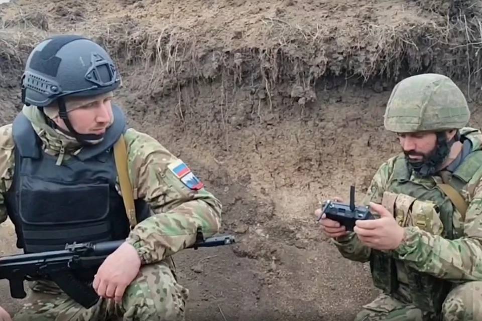 Минобороны показало работу гвардейцев-операторов FPV-дронов в Запорожье