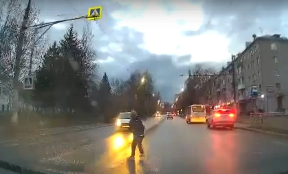 Фото: https://vk.com/dtp_44/скриншот видео