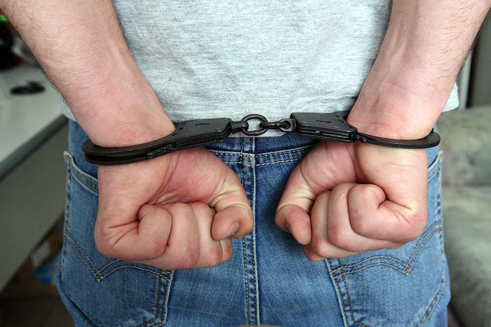 Три человека арестованы за преступления, совершенные 20 лет назад в Белгородской области.