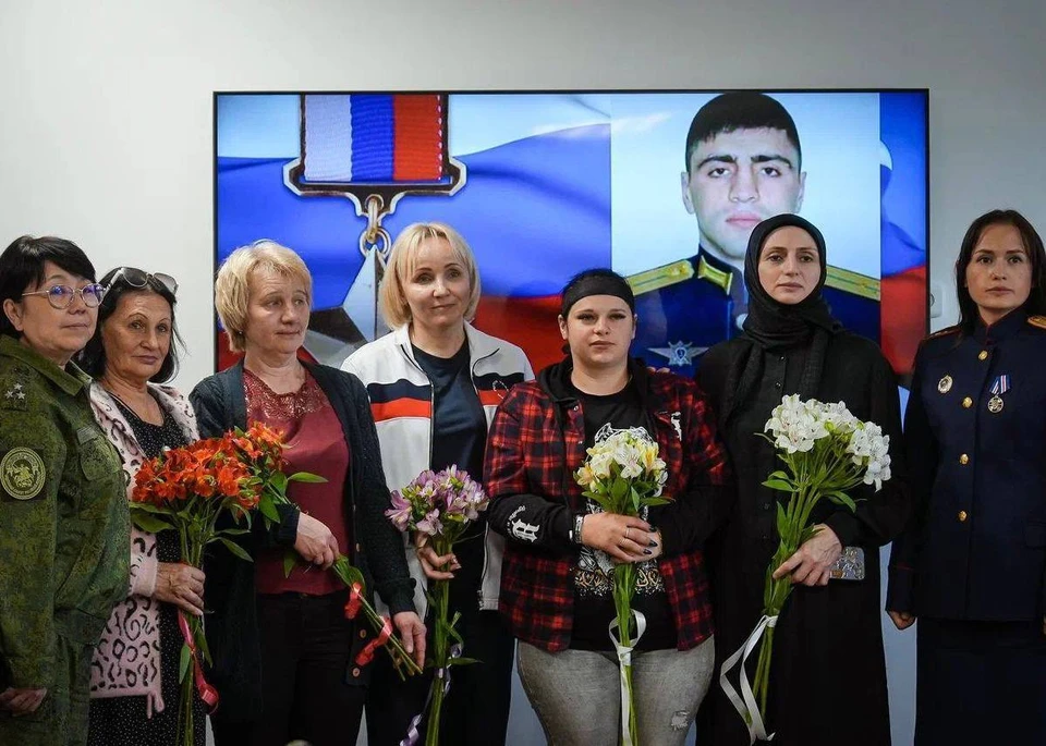 В Запорожской области прошла встреча с семьями погибших бойцов спецоперации. ФОТО: тг-канал Евгения Балицкого
