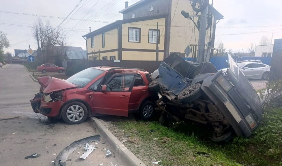 В Малоярославце разбились «Жигули» и «Сузуки»