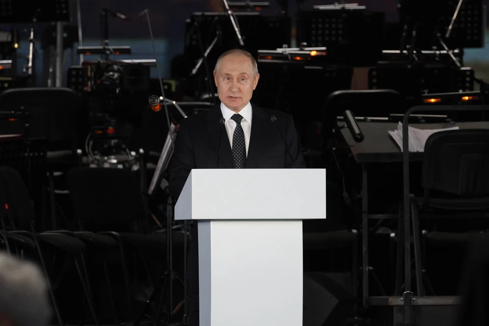 Владимир Путин выступит на Совете законодателей 26 апреля в Петербурге.