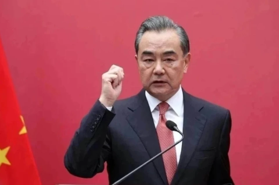 МИД Китая призвал США не вмешиваться в дела КНР и не пересекать красные линии