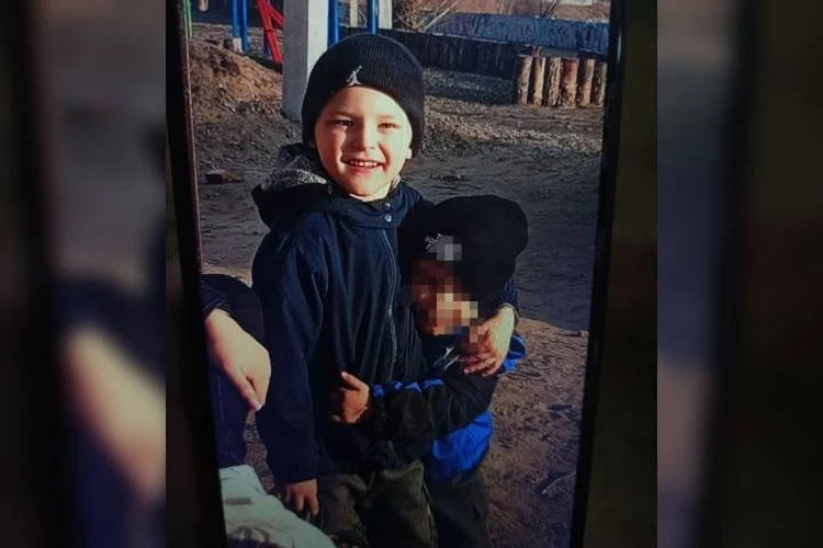 «Убежал в майке и колготках»: четырехлетнего мальчика, загадочно пропавшего в Улан-Удэ, разыскивают родные