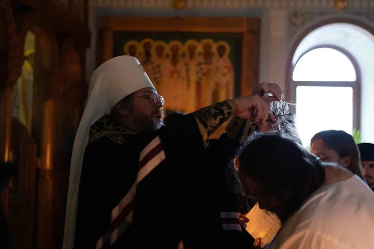 В Херсонесском монастыре спустя 100 лет возобновили монашеские постриги