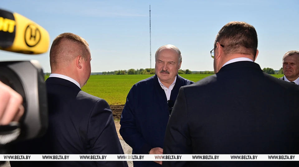 Александр Лукашенко поручил взять проведение школьных выпускных под жесткий контроль. Фото: БелТА.