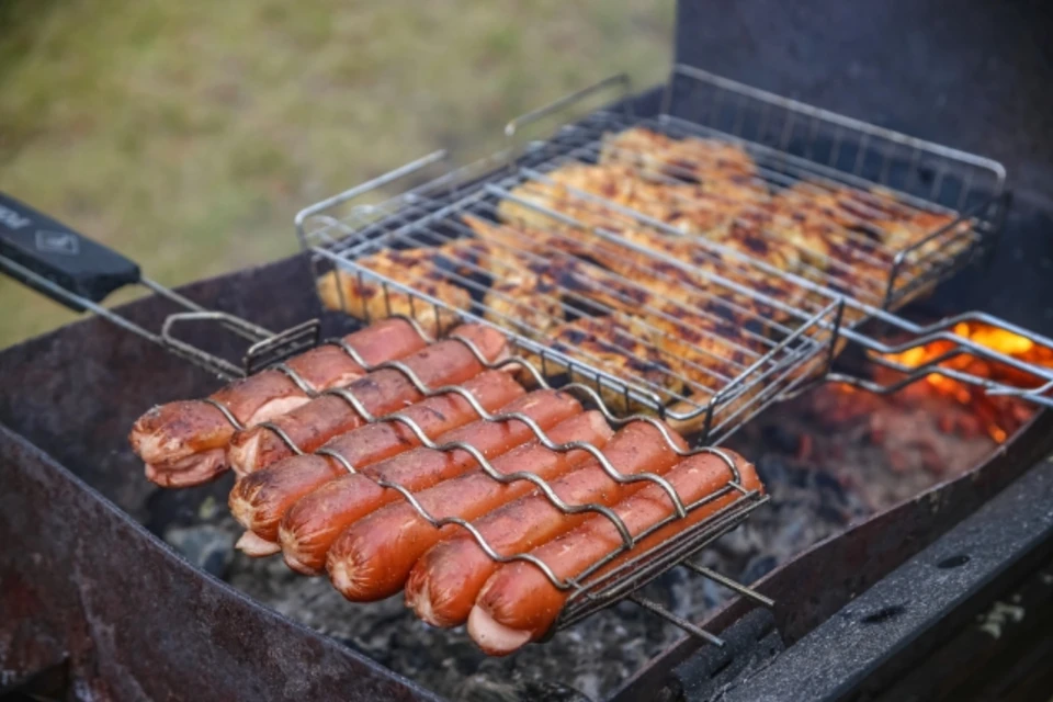 Врач-диетолог дал советы по выбору мяса и купат.