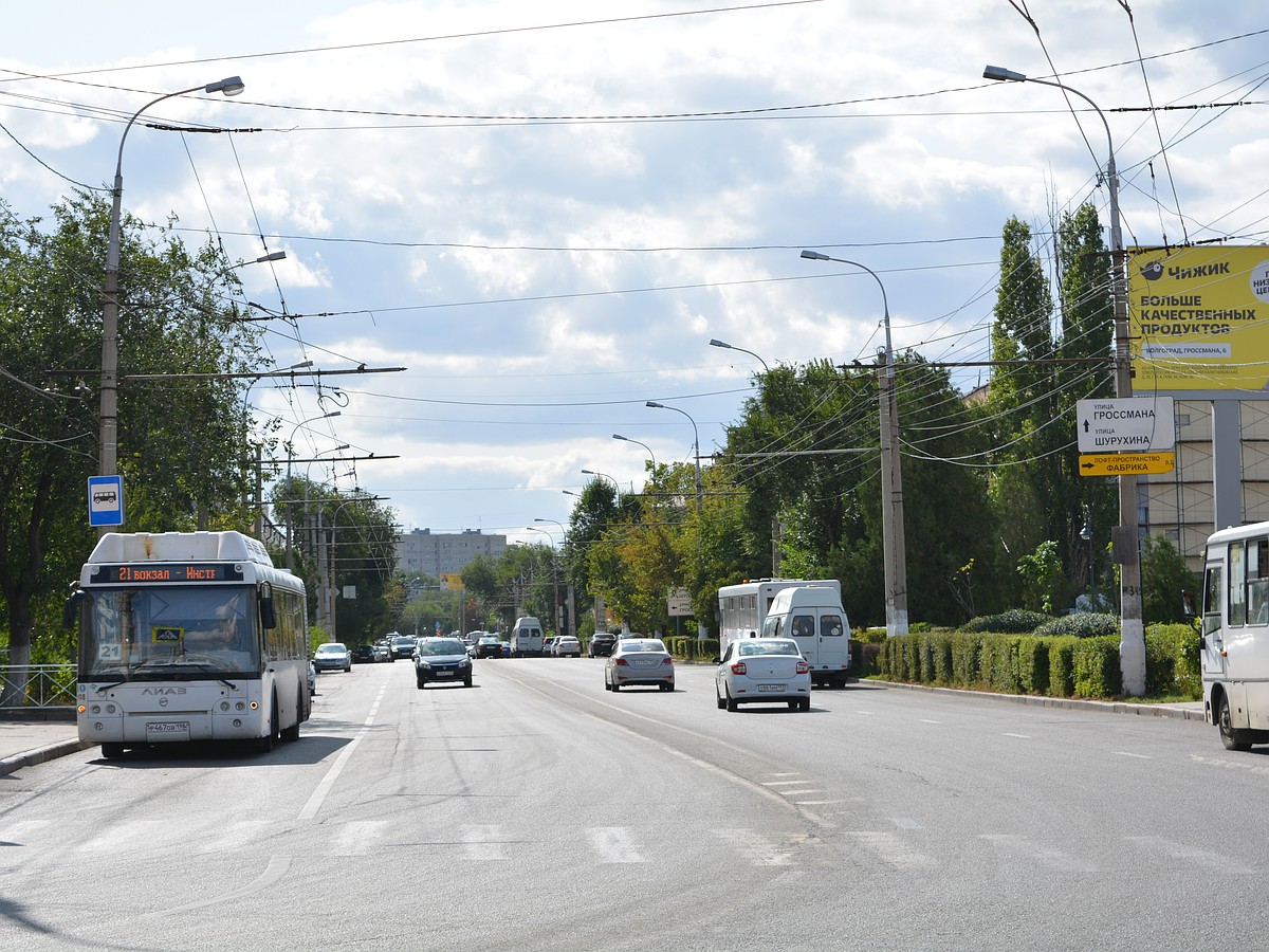 В Волгограде на Пасху и Красную горку пустят дополнительные автобусы до  кладбищ - KP.RU