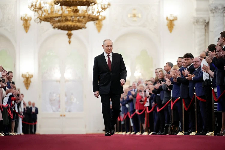 "Доказавшие верность России получат ведущие роли": главные цитаты из речи Владимира Путина во время инаугурации в 2024 году