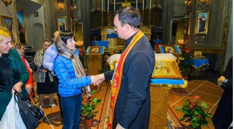 По словам Влада Филата, "Майе Санду надо заканчивать с попытками показать себя верующей христианкой" (Фото: соцсети).