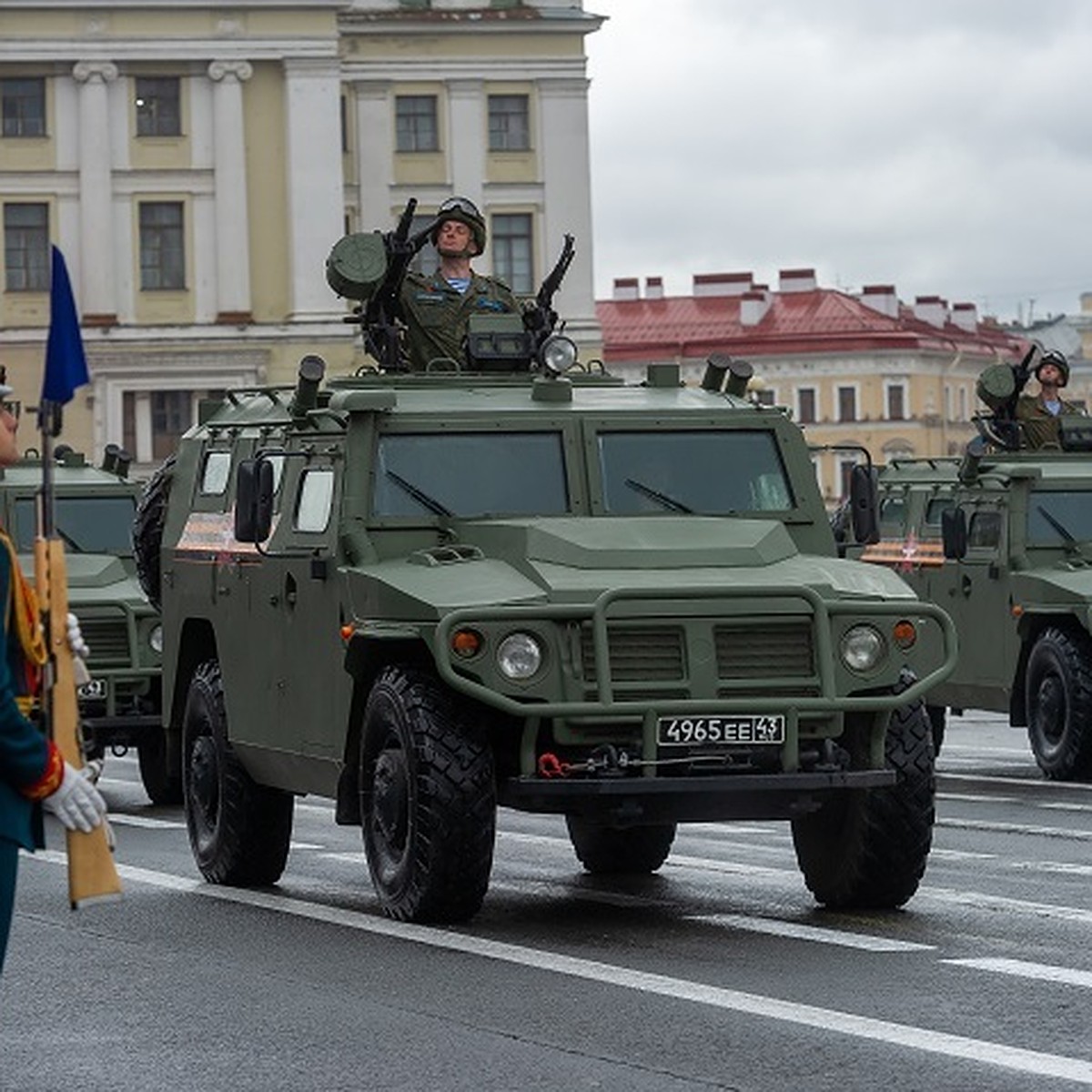 Парад Победы в Хабаровске 9 мая 2024: прямая онлайн-трансляция военного  Парада - KP.RU