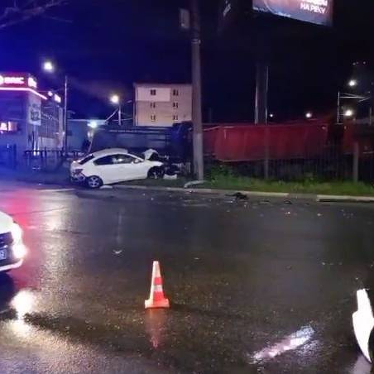 Момент смертельного ДТП на круговом движении в Нижнем Новгороде попал на  видео - KP.RU