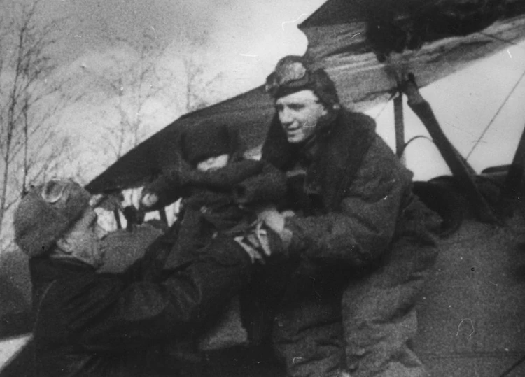 «Самолет с детдомовцами атаковал немецкий истребитель». Как в 1944 году партизаны и летчики спасли от фашистов белорусский детский дом под Полоцком