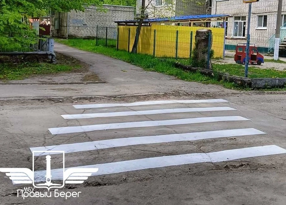 Дорожную разметку на улицах Ульяновска обновляют при хороших погодных условиях. Фото МБУ Правый берег