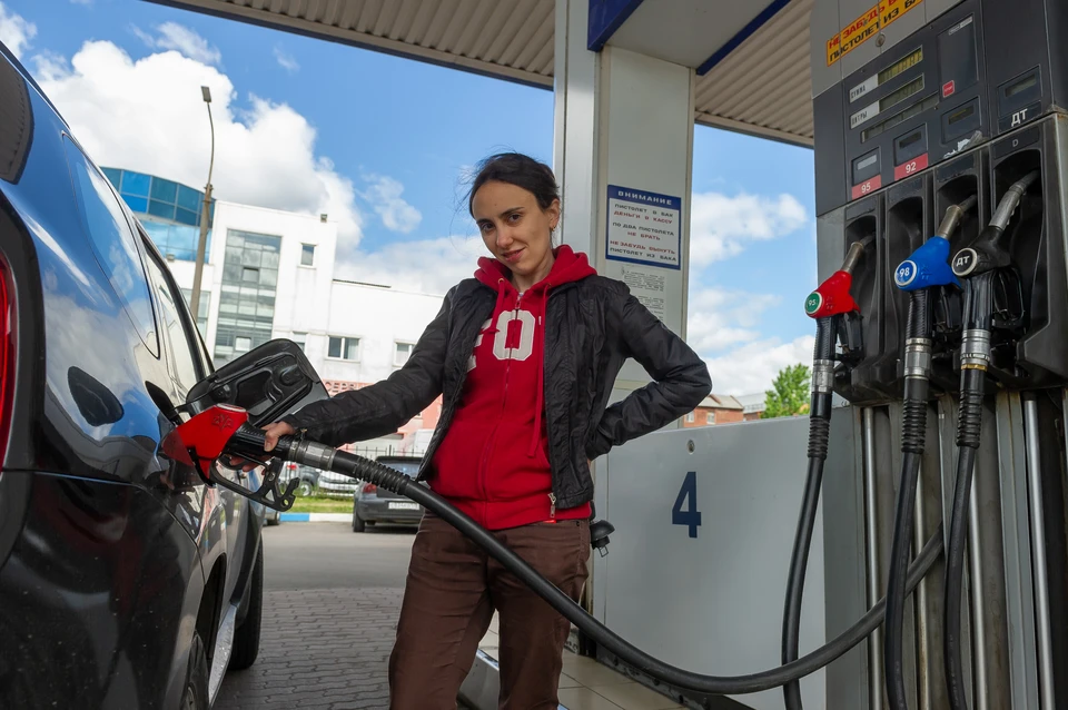 В Челябинской области бензин дешевле, чем в среднем по России
