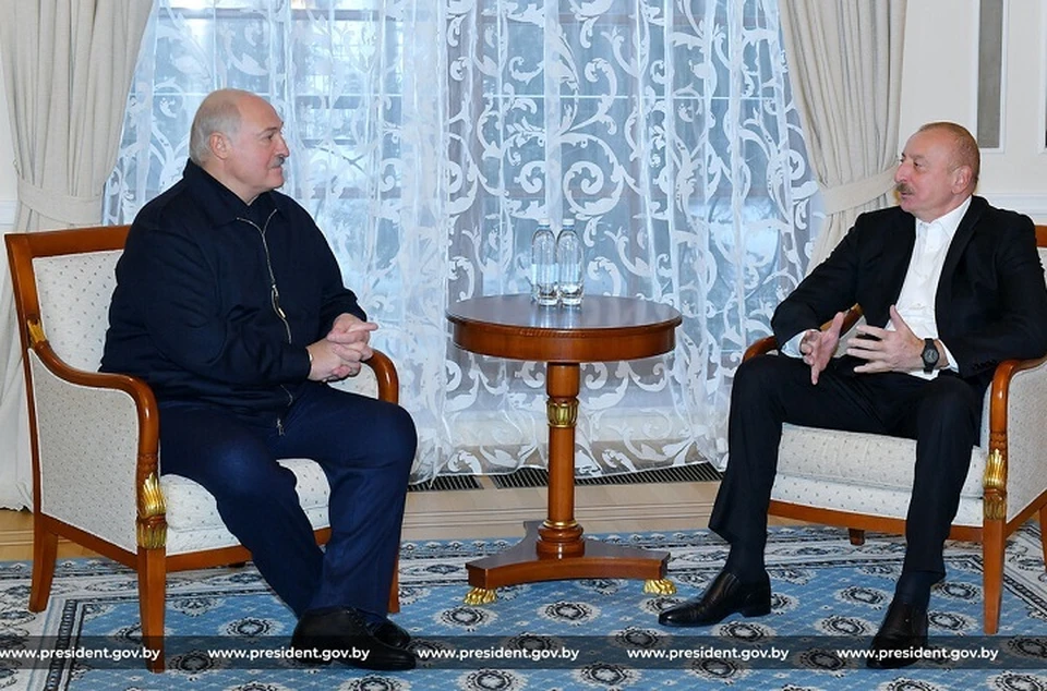 Лукашенко направился с государственным визитом в Азербайджан для переговоров с Алиевым. Фотоиллюстрация: архив president.gov.by.