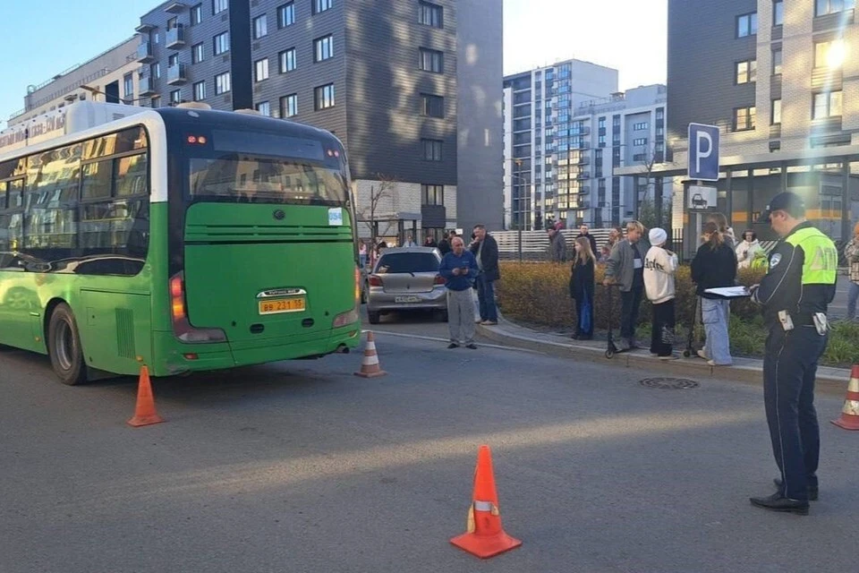 Водитель автобуса наехал на ребенка на переходе. Фото: ГИБДД по Свердловской области