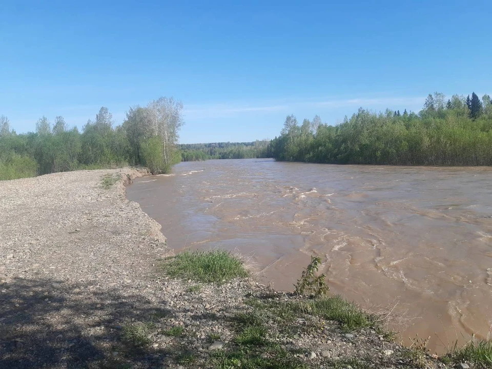В Новокузнецкий район вернулся паводок. Фото - соцсети.