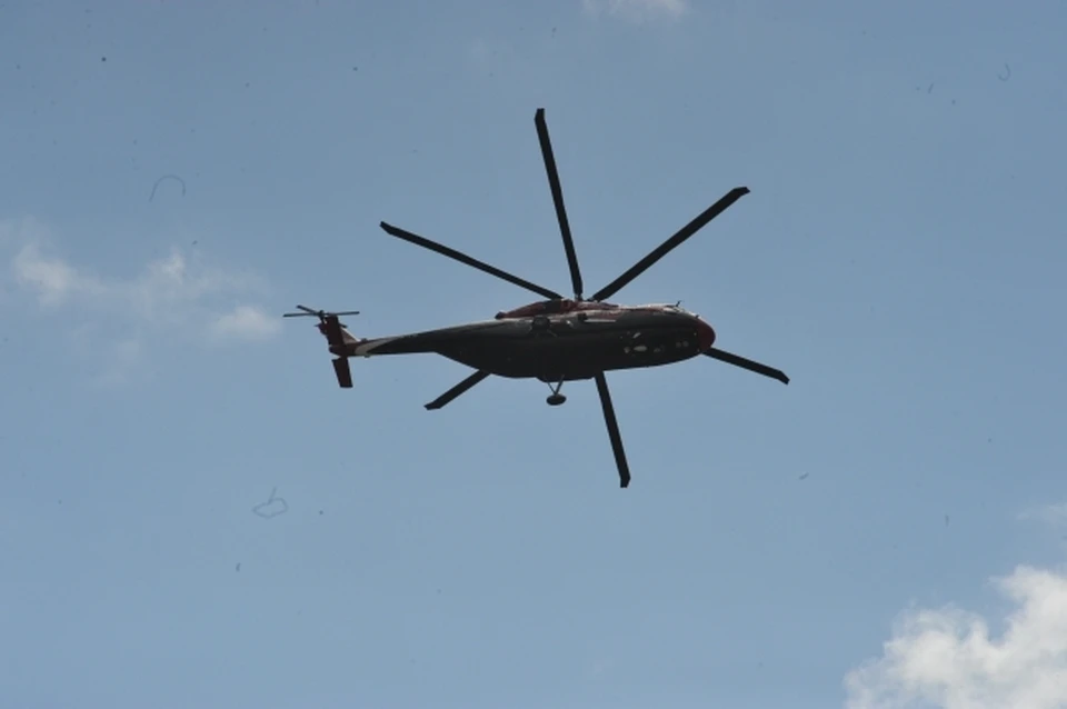 Военные вертолеты пролетели в небе над Нижним Новгородом.