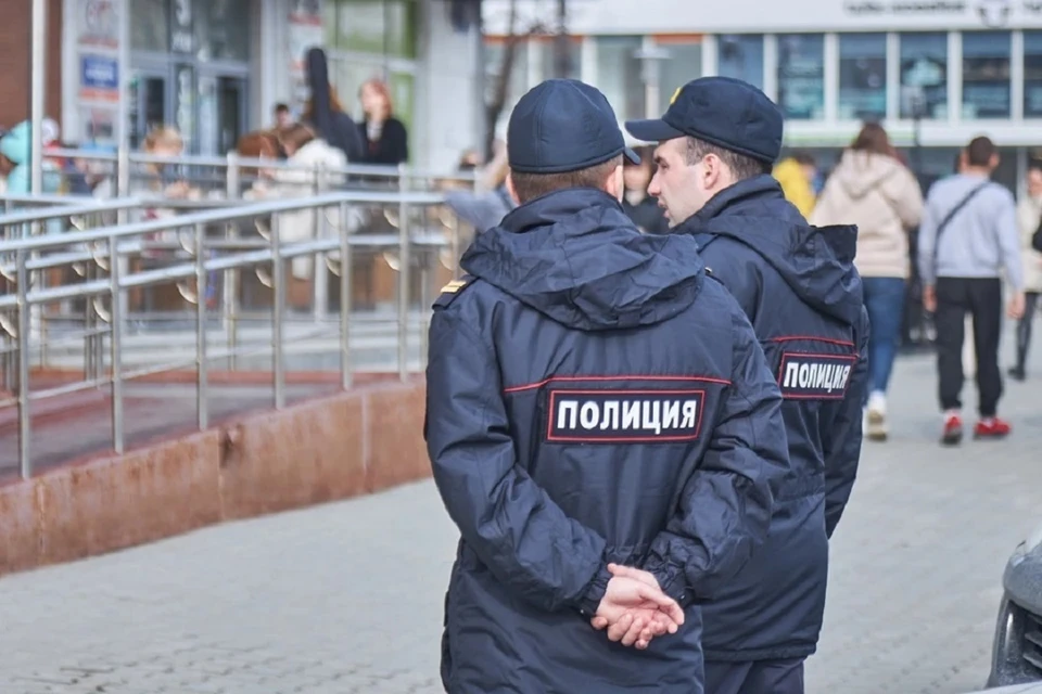 В военкоматы Новосибирска увезли 20 бывших иностранцев