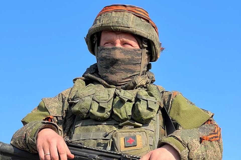 Герой спецоперации артиллерист Сотник уничтожает танки ВСУ прямым попаданием