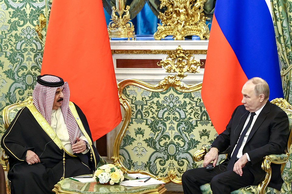 Владимир Путин встретился с королем Бахрейна в Кремле