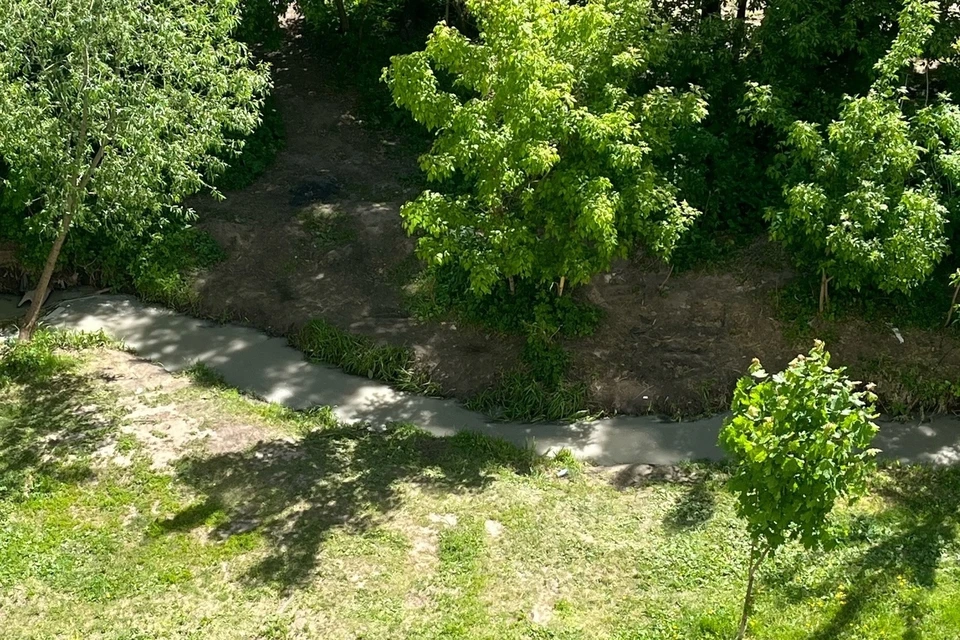 В Рязани ручей Быстрец поменял цвет с багрового на белый. Фото: НРВК.