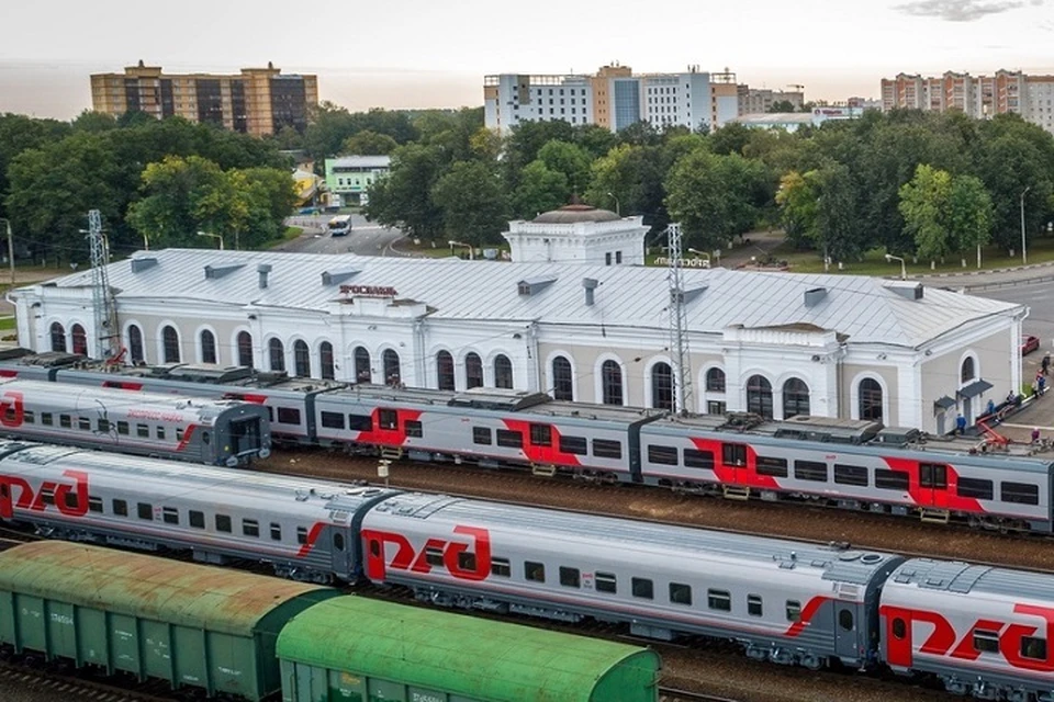 На вокзале Ярославля начали ремонтировать платформу. ФОТО: СЖД