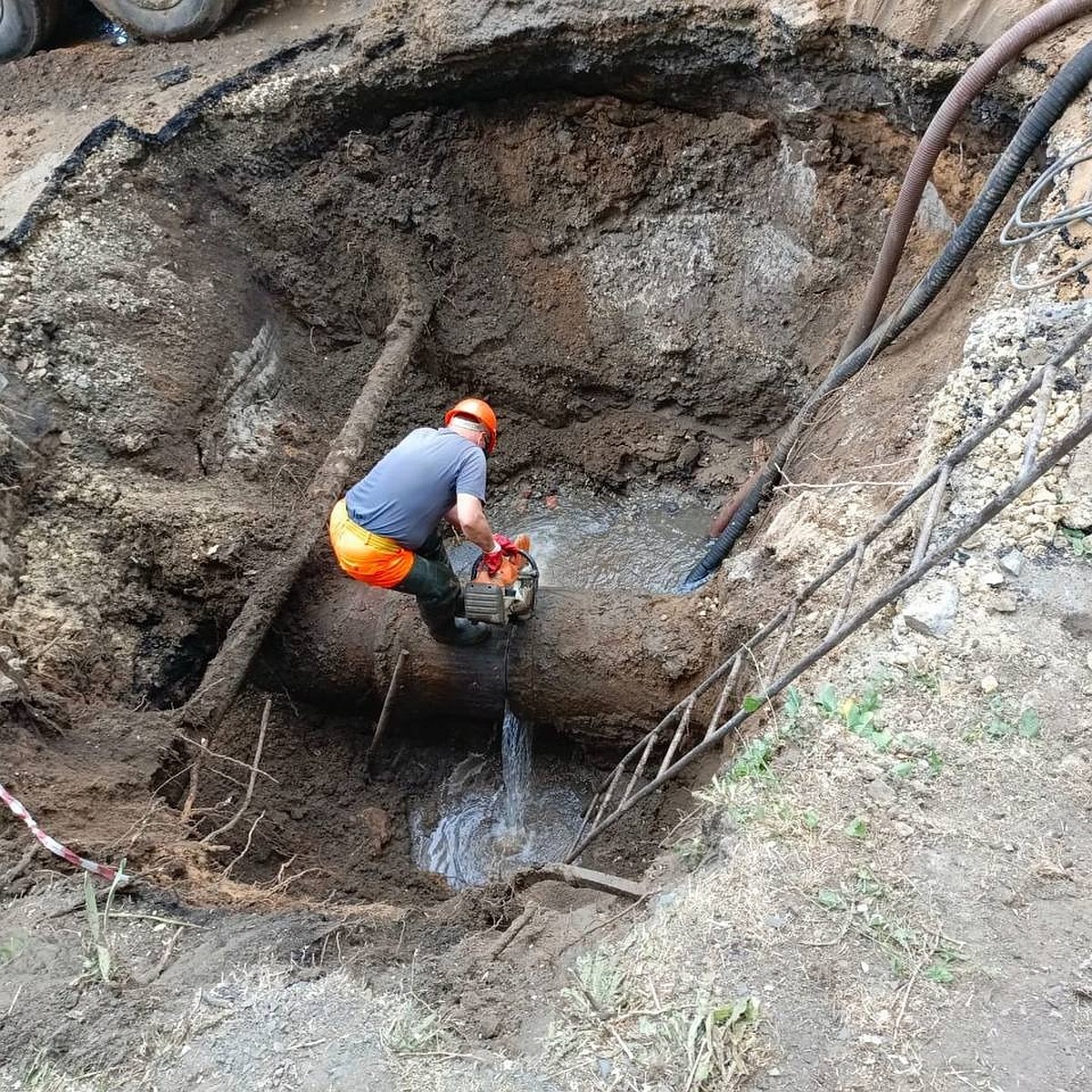 В «Водоканале» рассказали, когда устранят аварию в Северном микрорайоне  Воронежа - KP.RU