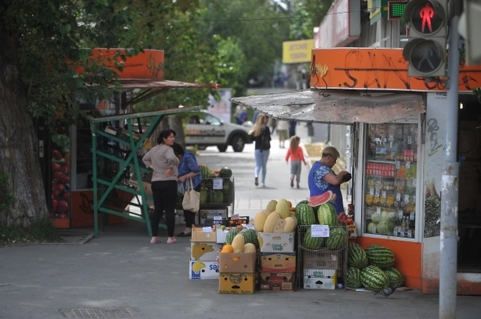 6 ларьков с цветами, овощами и водой снесут в Смоленске.