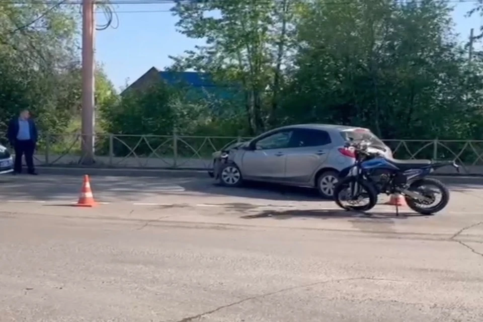 Мотоциклист пострадал в аварии с легковушкой в Черемхово