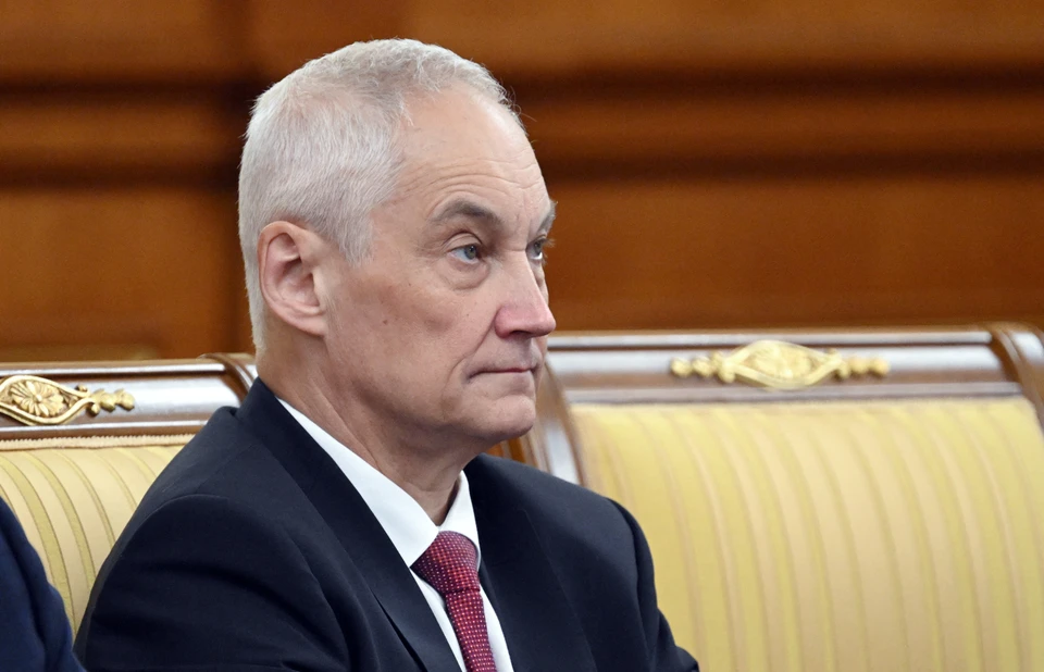 Глава российского оборонного ведомства сообщил коллегам, что наши войска на важных участках на Харьковщине отодвинули противника на 8 - 9 километров.