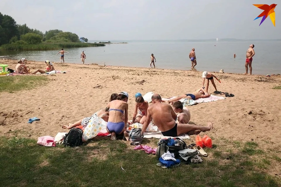 Белорусский юрист рассказала, можно ли женщинам загорать топлес на общественном пляже в городе. Снимок носит иллюстративный характер.