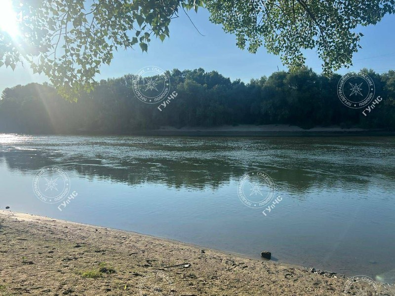 Водолазы обнаружили тело девушки в семи метрах от места, где она ушла под воду. Фото: МВД Приднестровья.