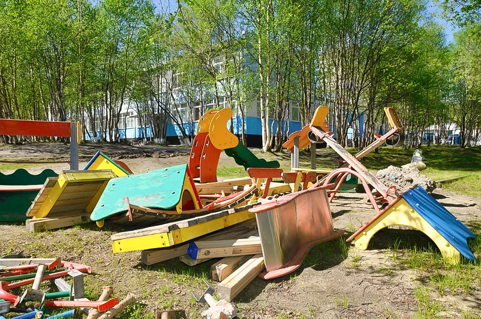 Работы, которые уже начались, проводятся в рамках проекта «Мурманск на волне детства». Фото: Совет депутатов города Мурманска