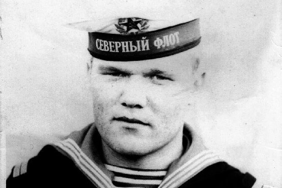 Виктор Кононов проходил службу в 1971 году на большом противолодочном корабле «Гремящий». Фото: vk.com/smvk1