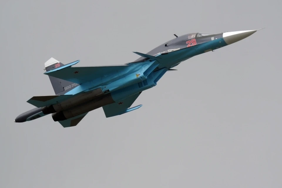 Утром 11 июня на в горах Северной Осетии разбился учебный самолет Су-34 воздушно-космических сил РФ