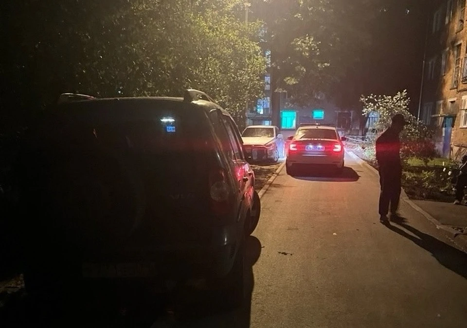 47-летнего мужчину сбили во дворе дома на улице Кутузова в Туле