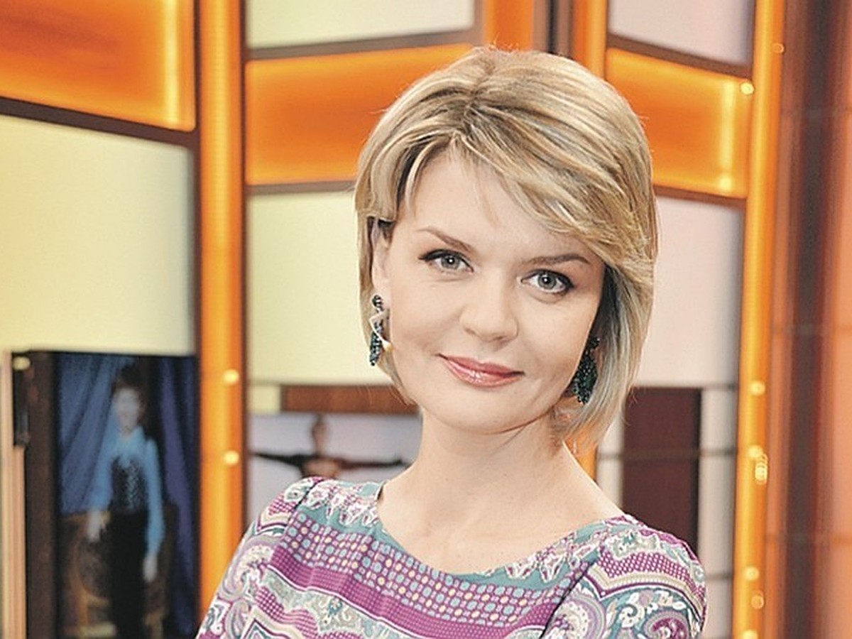 Бұзушылықтармен және үлкен тобырмен топтық секс порно видео