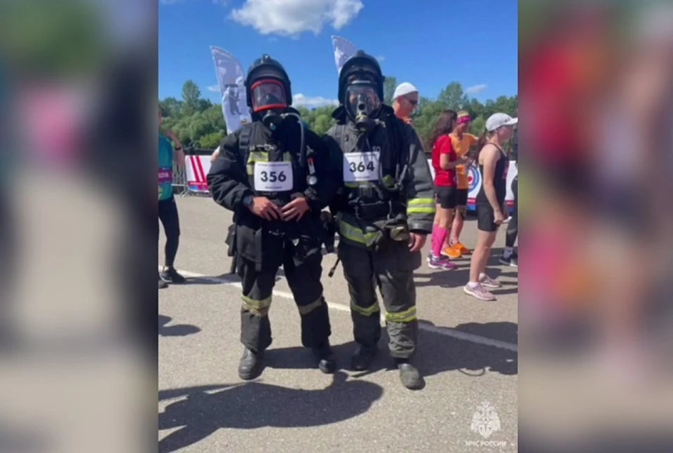 Пожарные из Рыбинска приняли участие в забеге.