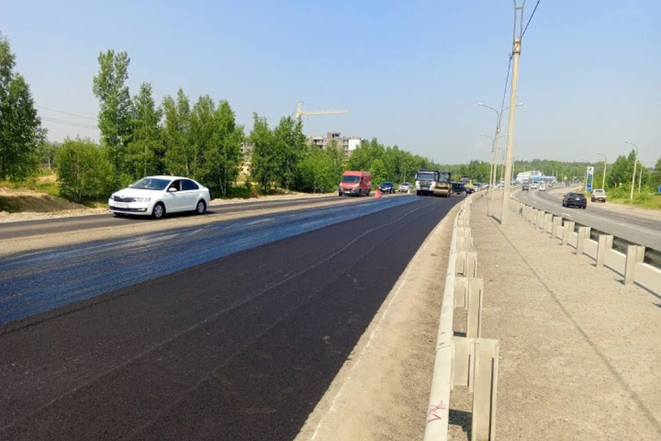 Обновление дорог в Иркутске идет полным ходом.