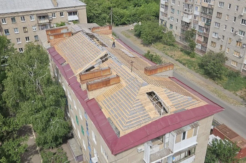 В Ясиноватой ведутся ежедневные работы по восстановлению города. Фото: ТГ/Шевченко