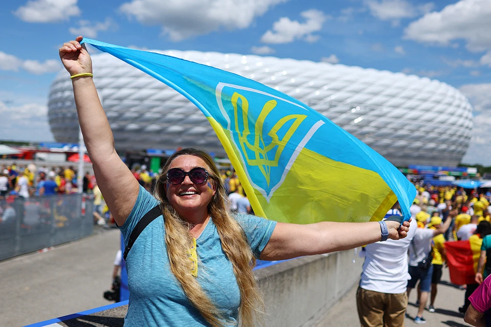 Хотя большинство украинцев по-прежнему сопротивляются возможности идти на компромиссы в переговорах, их процент снизился