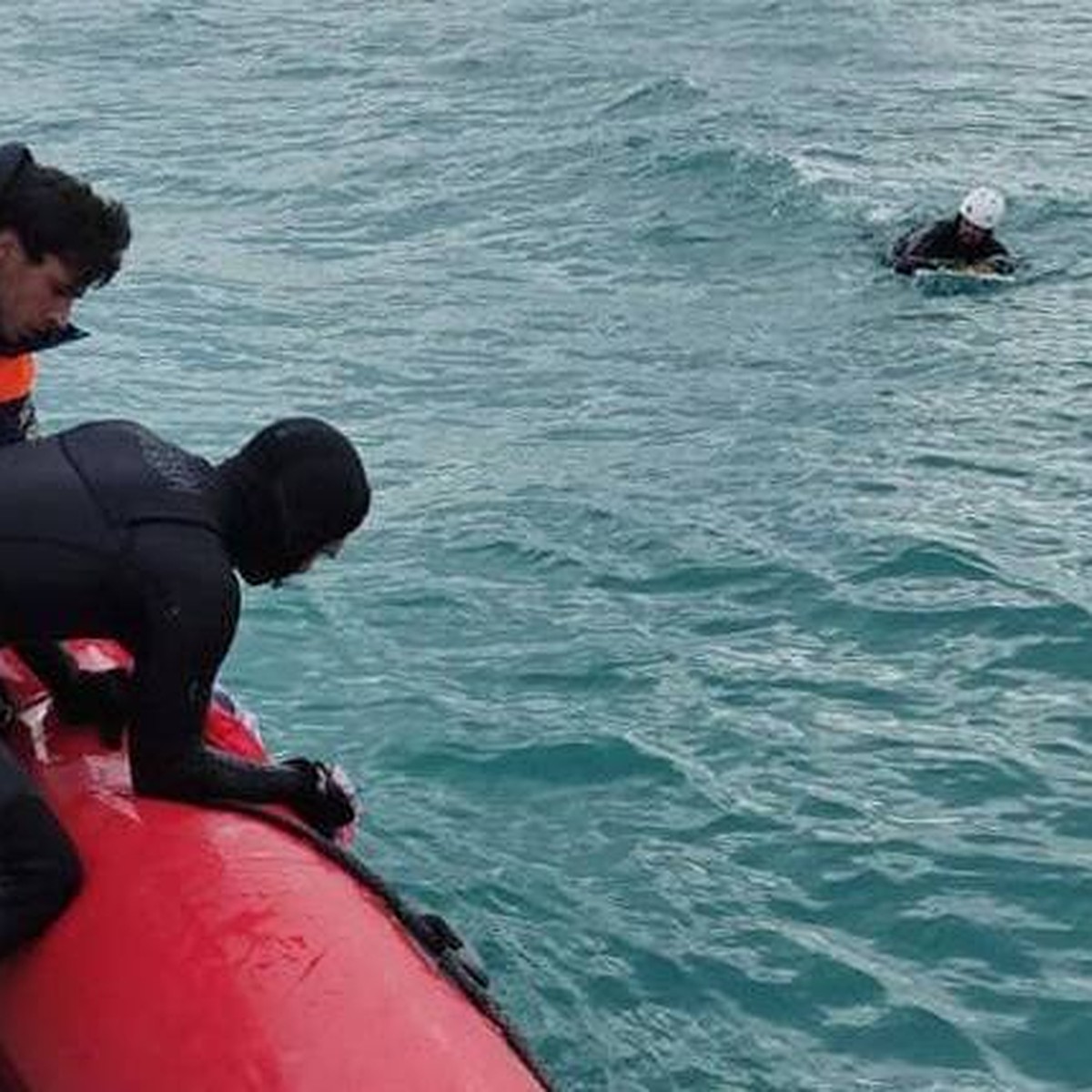 Тело найдено в море. Затянутая тягуном 20-летняя модель найдена мертвой в  Сочи - KP.RU