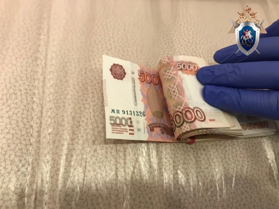 Бывшую чиновницу отправили в колонию за взятки