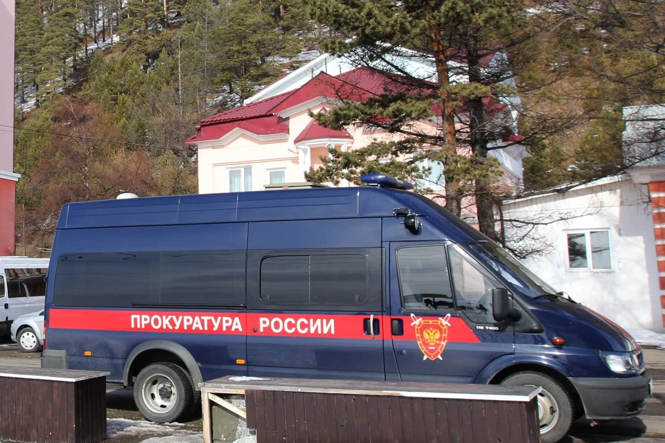 Прокуратура проведет проверку из-за стихийной свалки в Иркутском районе