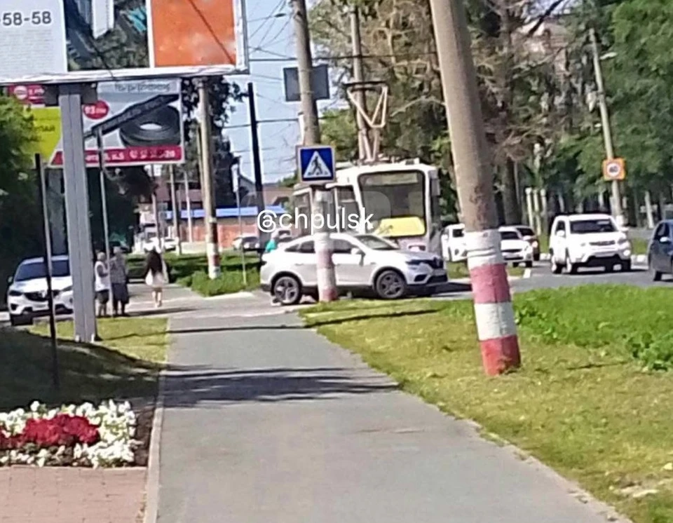 В Ульяновске на улице Карла Маркса произошло ДТП. Фото телеграм-канал ЧП Ульяновск